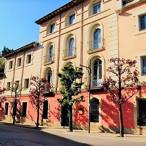 https://hostal-montsoliu.catalonia-hotels.com